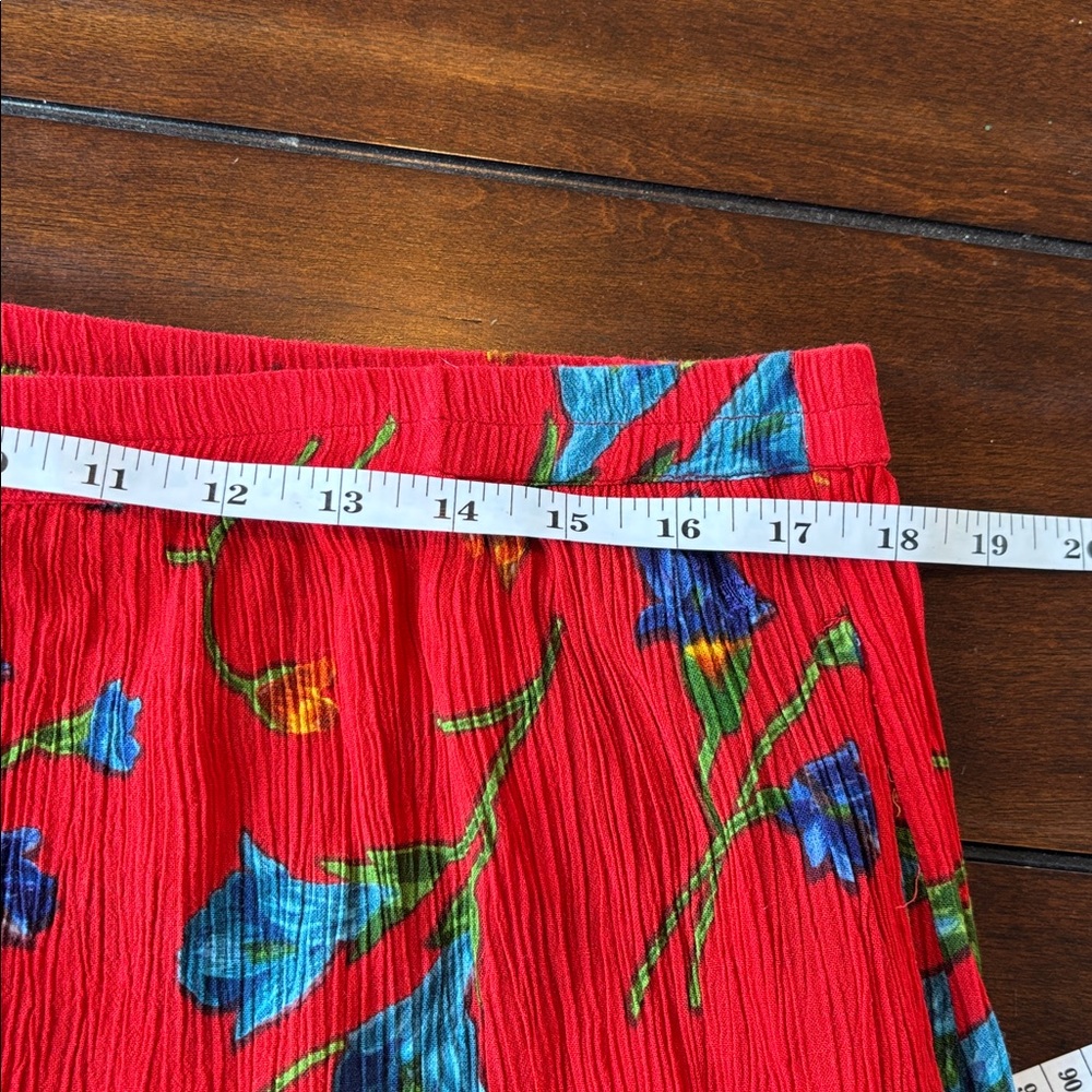 Bedford Fair Red Floral Cropped Pants XL Vintage Crinkle Capris - Picture 4 of 7